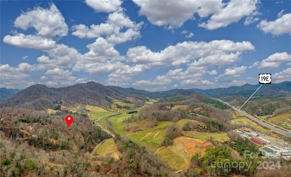 201 Pinnacle Rd, Burnsville, NC 28714 - photo 1