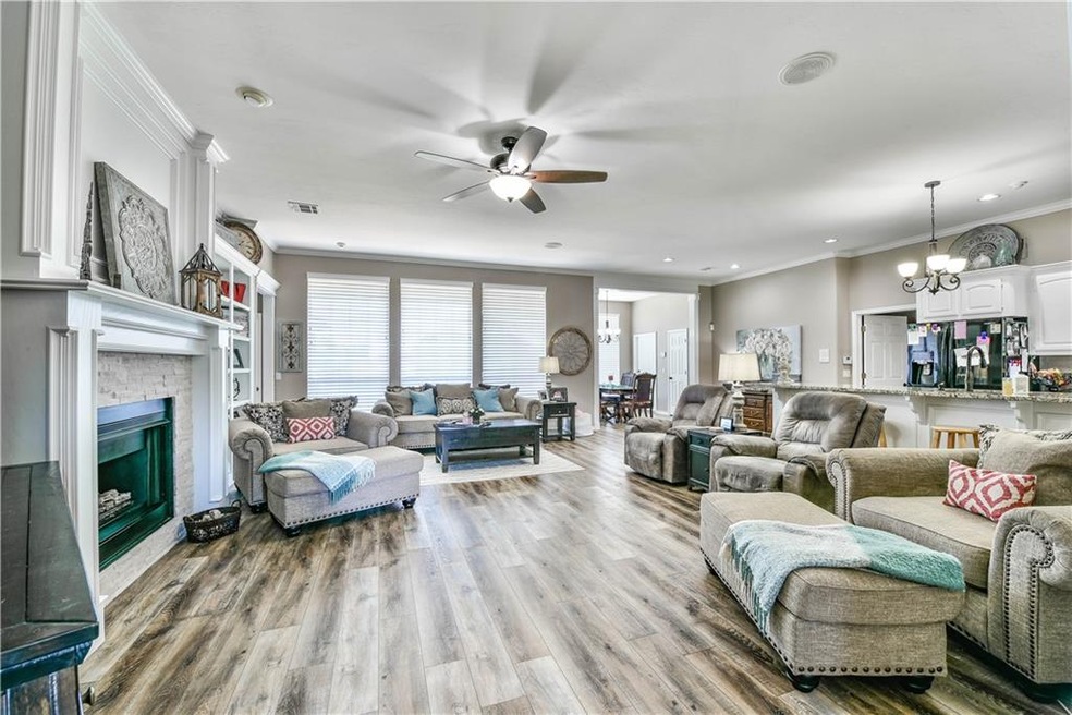 1200 N Bryant Ave, Moore, OK 73160 - photo 1