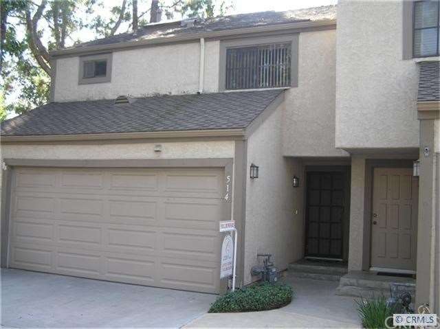 End-Unit 2 car garage