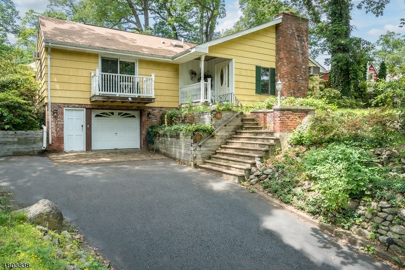 10 Erskine Rd, Ringwood, NJ 07456 - photo 1