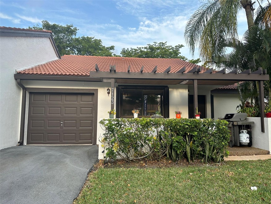 7123 Mimosa Way, Tamarac, FL 33321 - photo 1