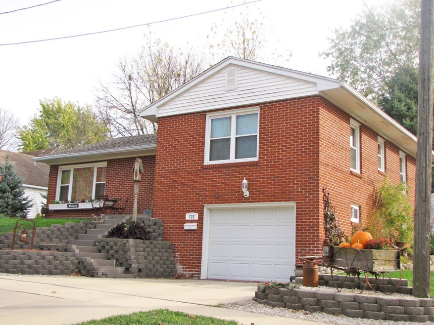 722 - 2nd Street, Boone