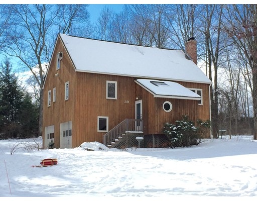 39 Emily Ln, Amherst, MA 01002 - photo 1