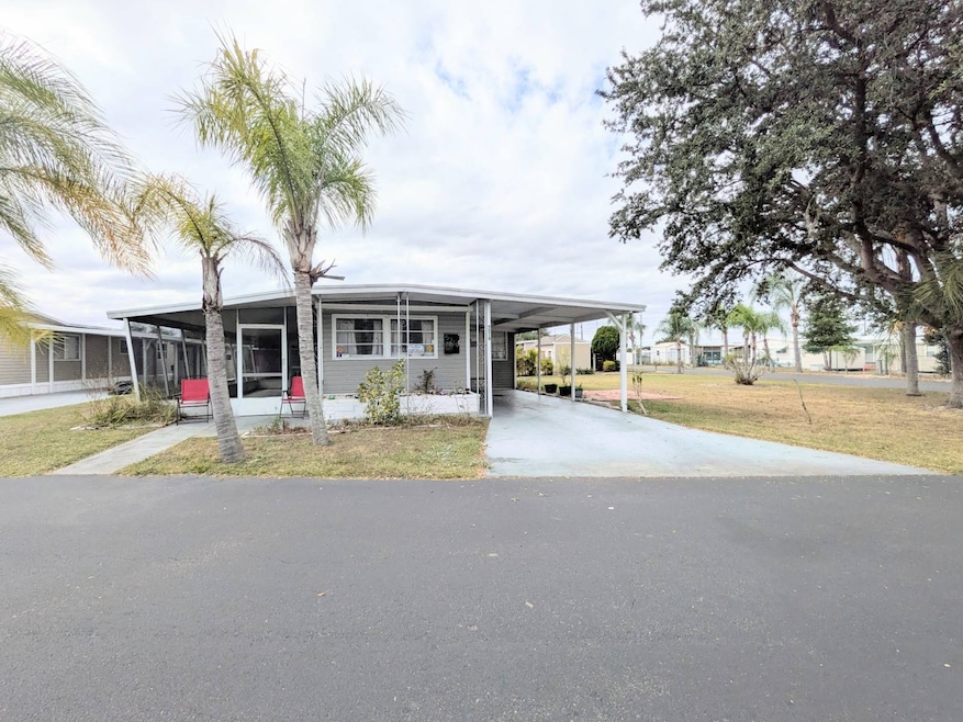 5219 Peninsula St, Zephyrhills, FL 33541 - photo 1