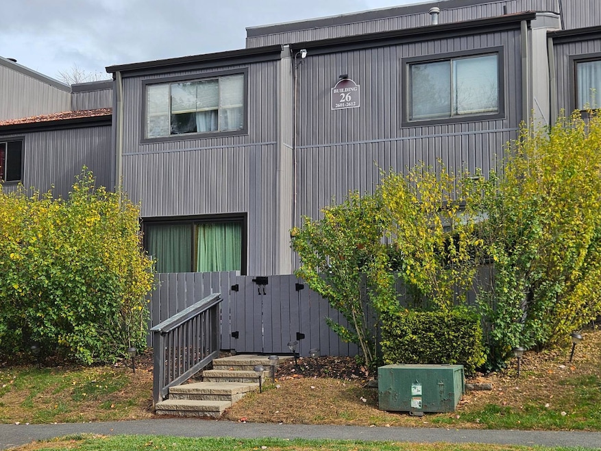 2605 Fox Ln, Poughkeepsie, NY 12603 - photo 1