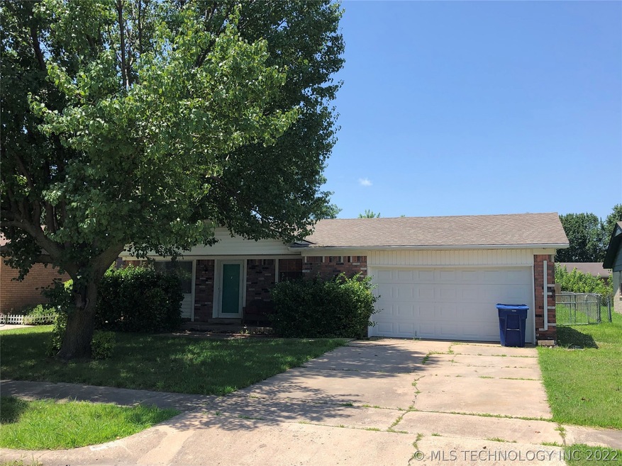 1212 S A St, Skiatook, OK 74070 - photo 1