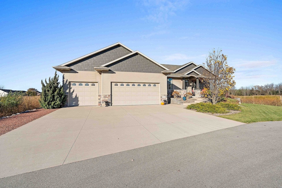 Under Contract $595,000