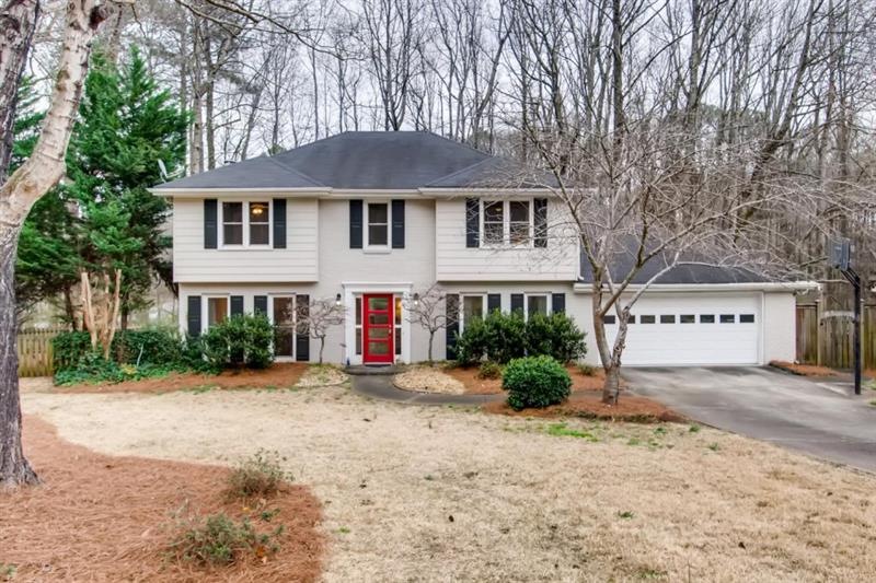Great curb appeal!