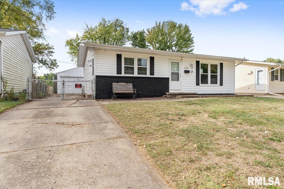 Pending $149,900 • Co-Listing Agent