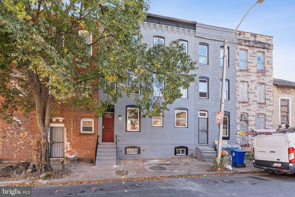 For Sale $299,900 • Co-Listing Agent