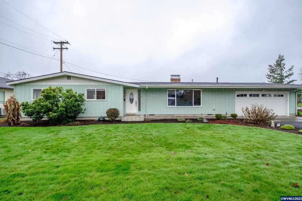 205 SE Fir Villa Rd, Dallas, OR 97338 - photo 1