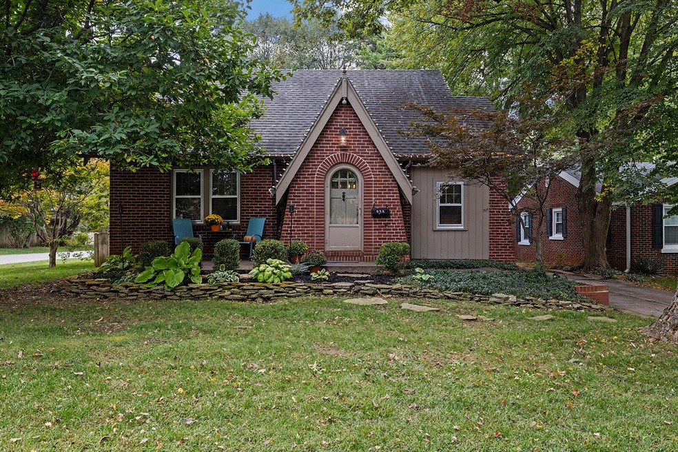 JHP_8382