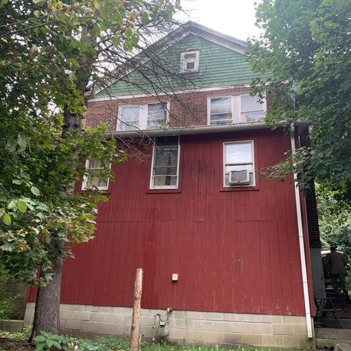 301 Highland Ave, Aliquippa, PA 15001 - photo 1