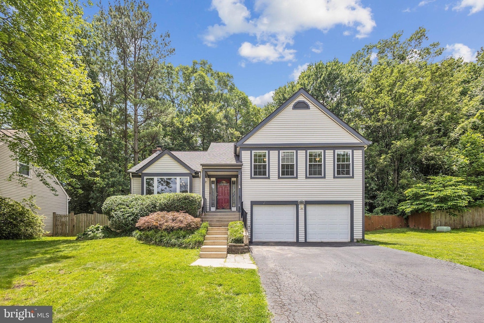 9003 Triple Ridge Rd, Fairfax Station, VA 22039 - photo 1