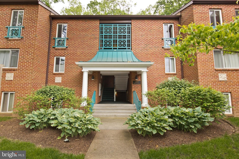 11819 Breton Ct unit 21D, Reston, VA 20191 - photo 1
