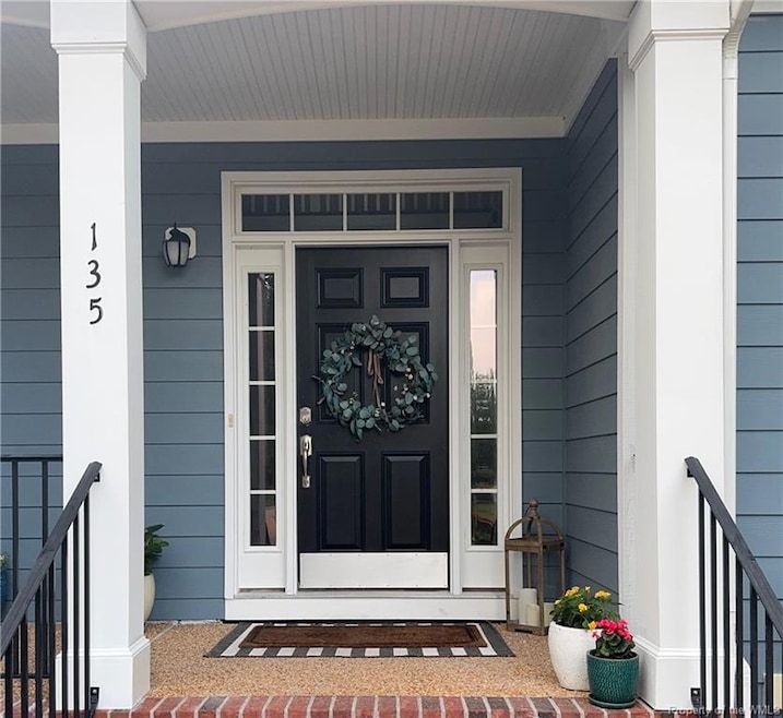 Pending $888,000 • Co-Listing Agent