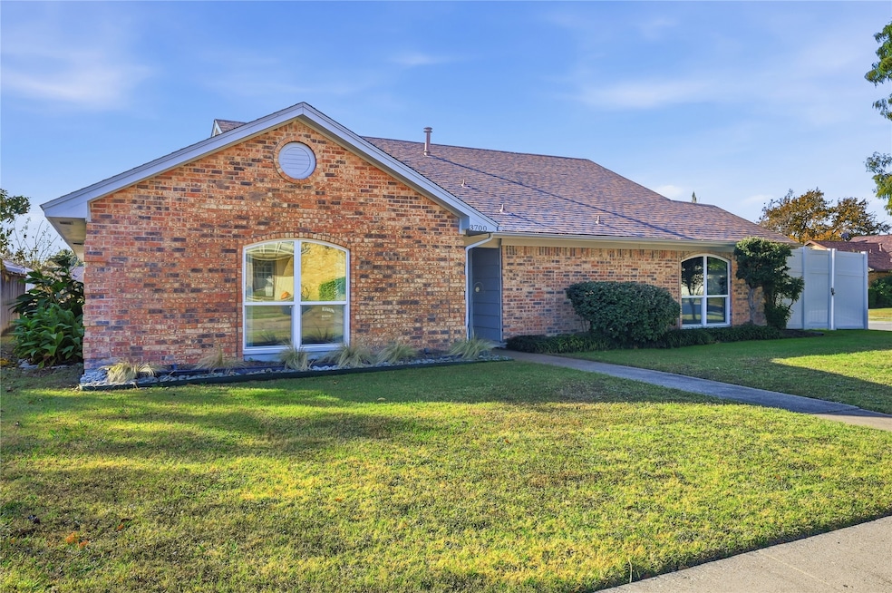 3700 Westminster Place, Carrollton, TX 75007 - photo 1