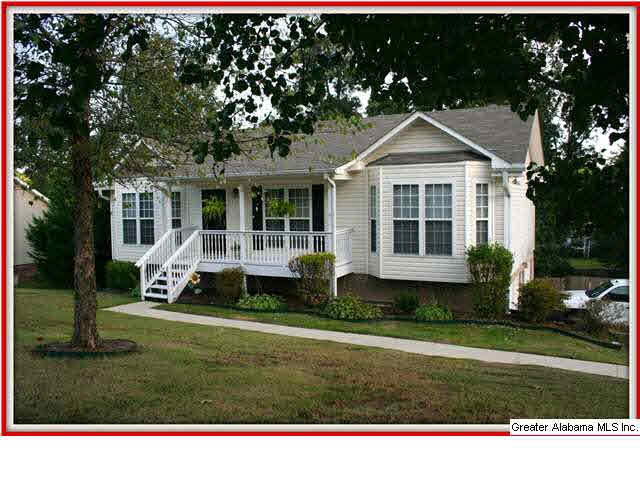 Minutes from the interstate and shopping.....all i