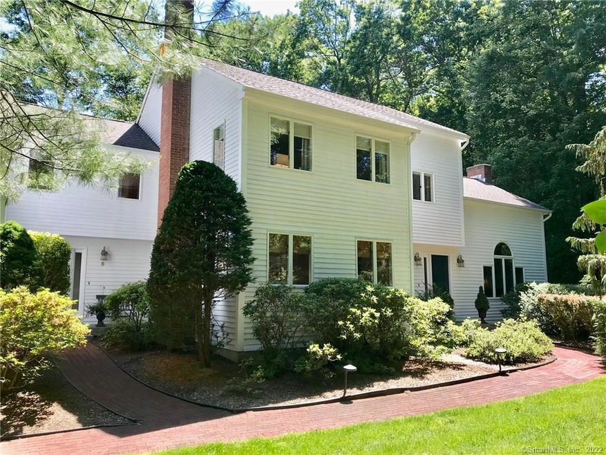 9 Camille Ln, West Simsbury, CT 06092 - photo 1