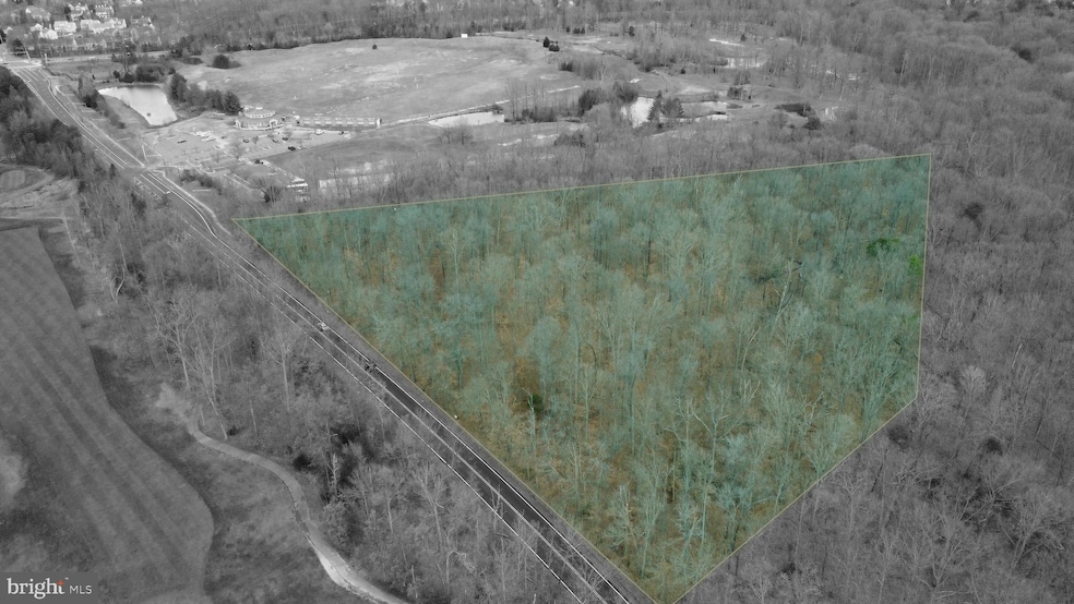 5837 Clifton Rd, Clifton, VA 20124 - photo 1