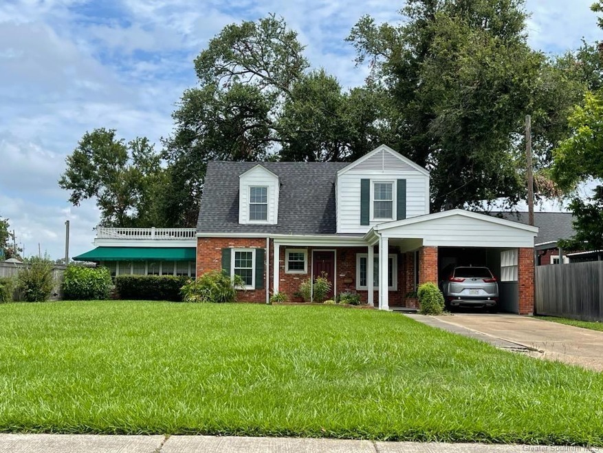 711 7th St, Lake Charles, LA 70601 - photo 1