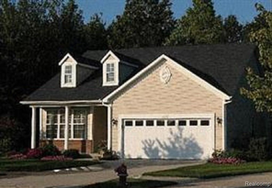 3926 Glenwood Ct unit 185, Auburn Hills, MI 48326 - photo 1