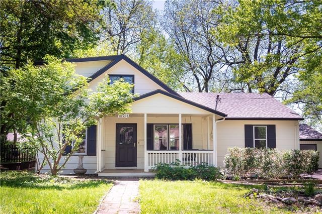 10903 W 59th Terrace, Shawnee, KS 66203 - photo 1