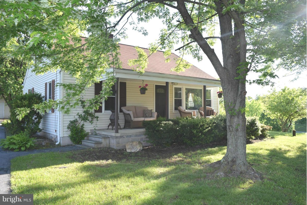 2159 Martinsburg Rd, Berkeley Springs, WV 25411 - photo 1