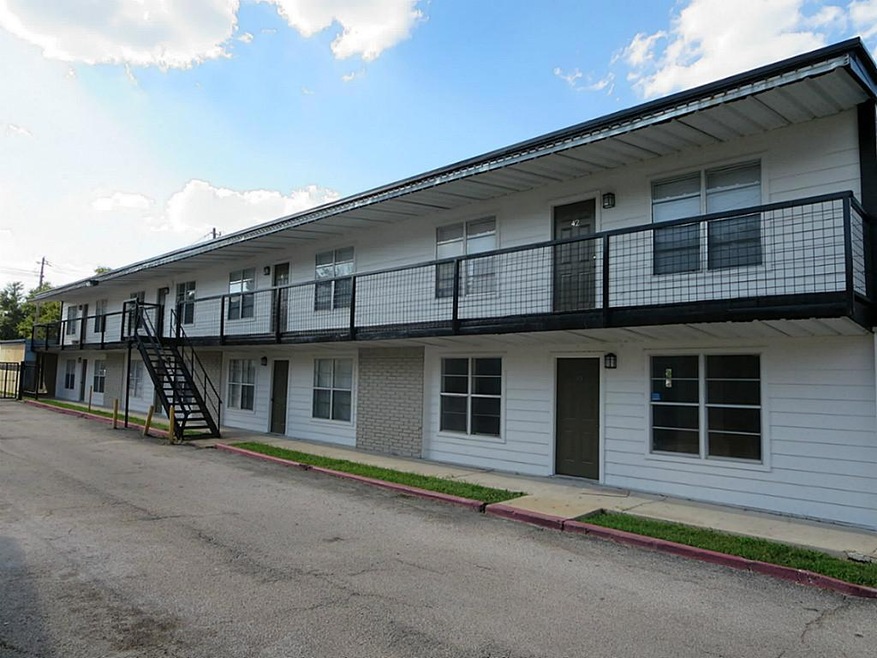 5415 Scott St unit 40, Houston, TX 77021 - photo 1