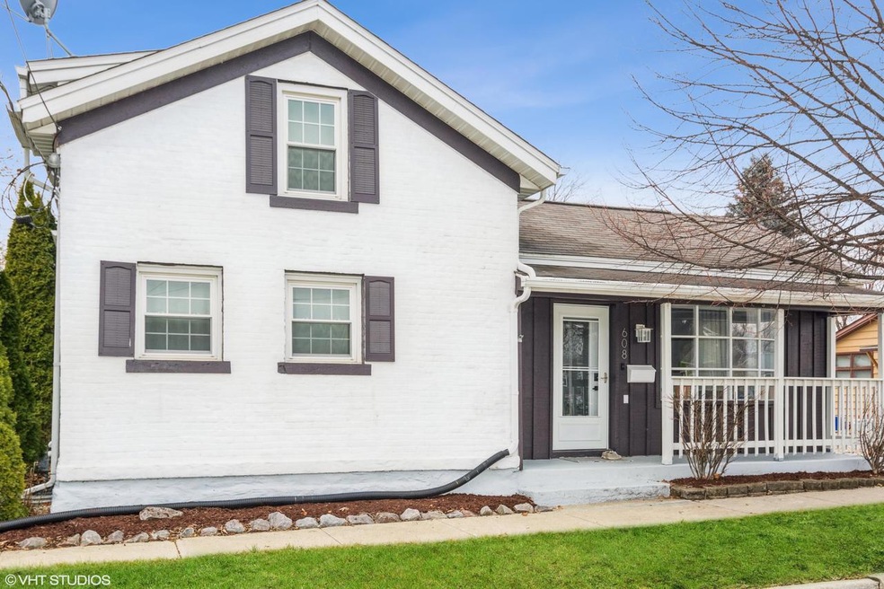 01_608NMontgomerySt_300_FrontView_HiRes