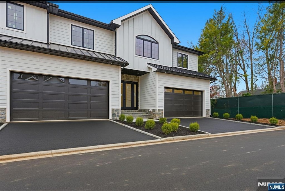 5 Cedar Ct, Demarest, NJ 07627 - photo 1