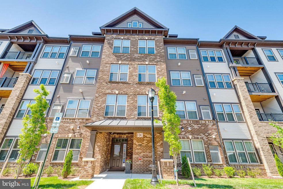 10110 Seattle Slew Ln unit P, Laurel, MD 20723 - photo 1