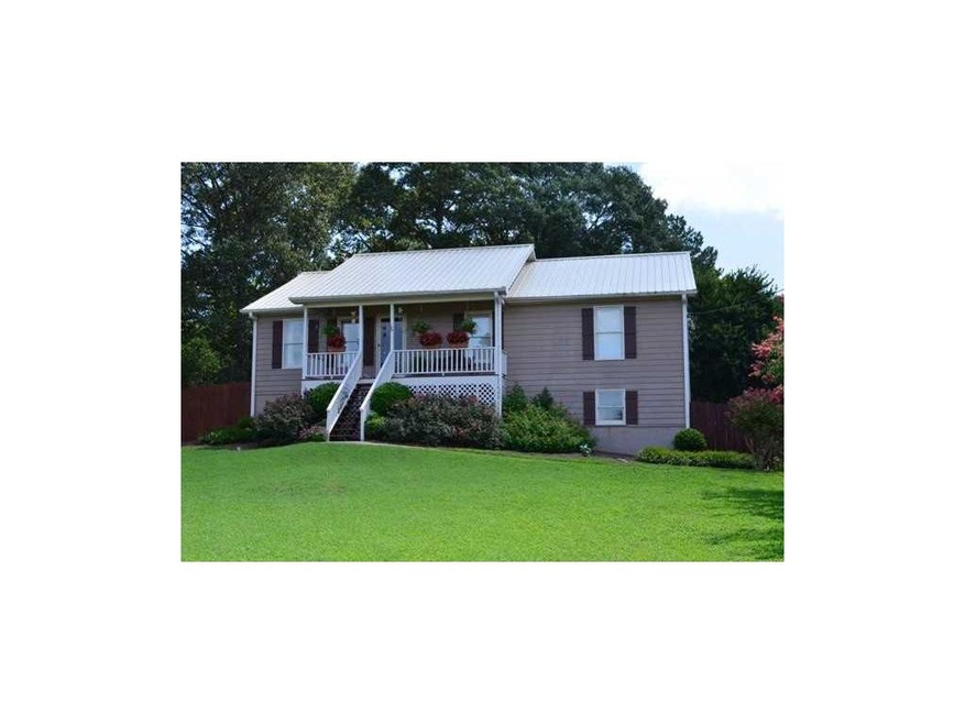 Exterior Front. THIS CHARMING HOME DEFINITELY SHOW