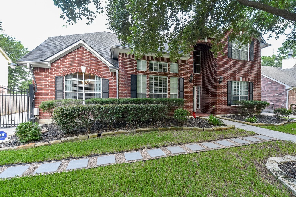 15619 Hermitage Oaks Dr, Tomball, TX 77377 - photo 1