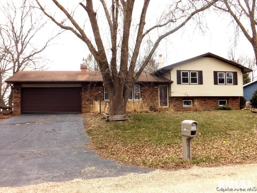 443 Westport Rd, Galesburg, IL 61401 - photo 1