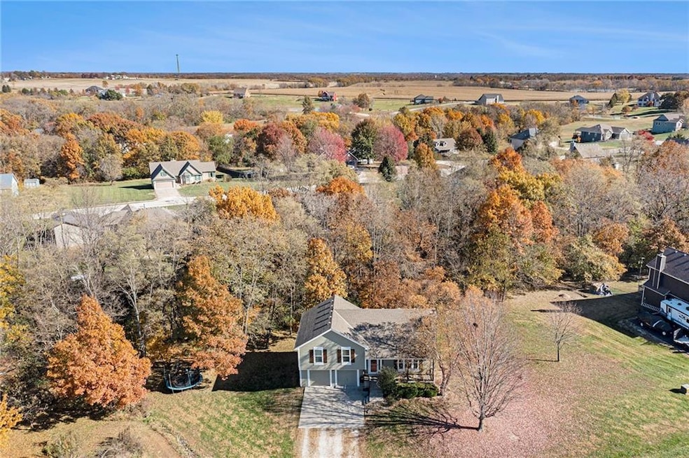 5871 SW Walnut Cove, Trimble, MO 64492 - photo 1