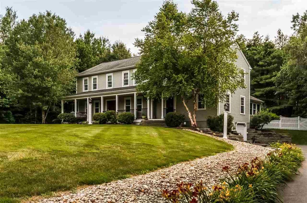 290 Belfry Ct, Pembroke, NH 03275 - photo 1