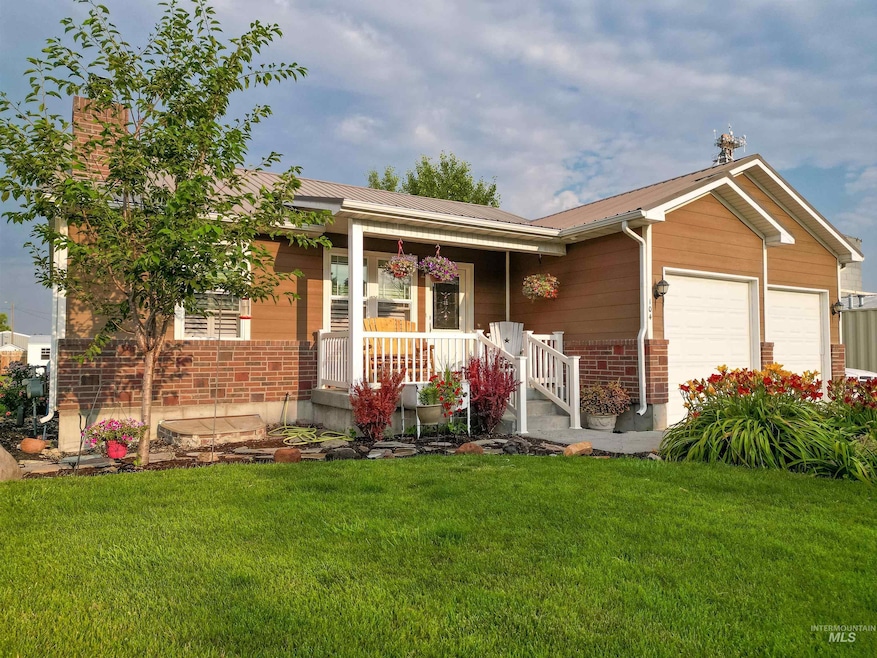 104 W 4th Ave, Declo, ID 83323 - photo 1