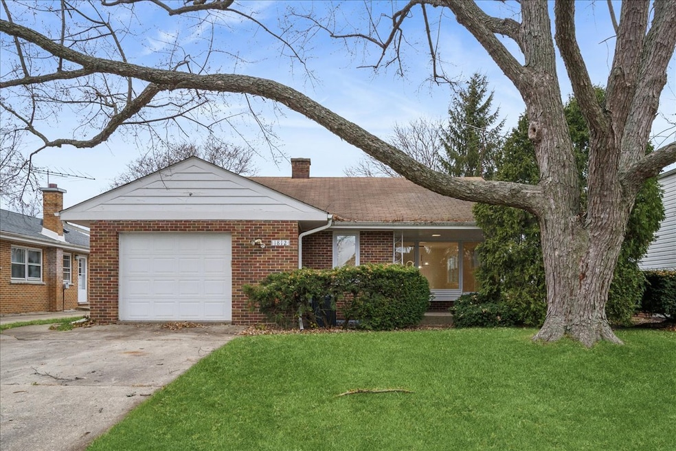 unlisted-address, Highland Park, IL 60035 - photo 1