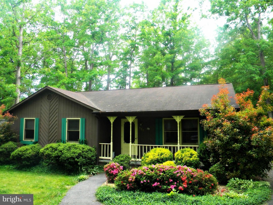 111 Meadowview Ln, Locust Grove, VA 22508 - photo 1