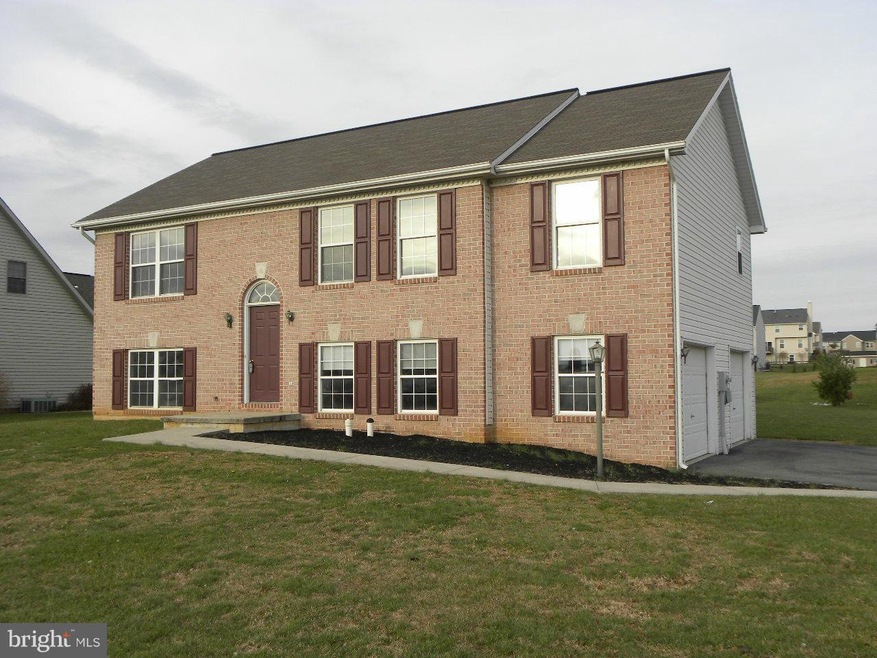 1119 Jason Dr, Greencastle, PA 17225 - photo 1