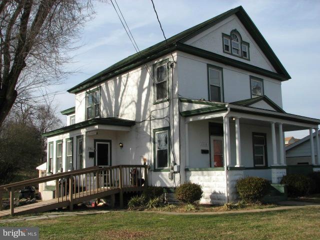 1116 N Royal Ave, Front Royal, VA 22630 - photo 1