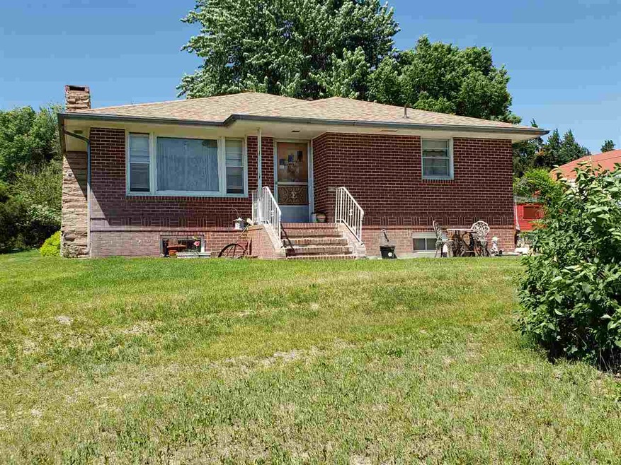 7491 N Eshelman Rd, North Platte, NE 69101 - photo 1