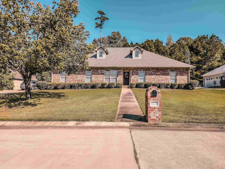 Sold $299,000