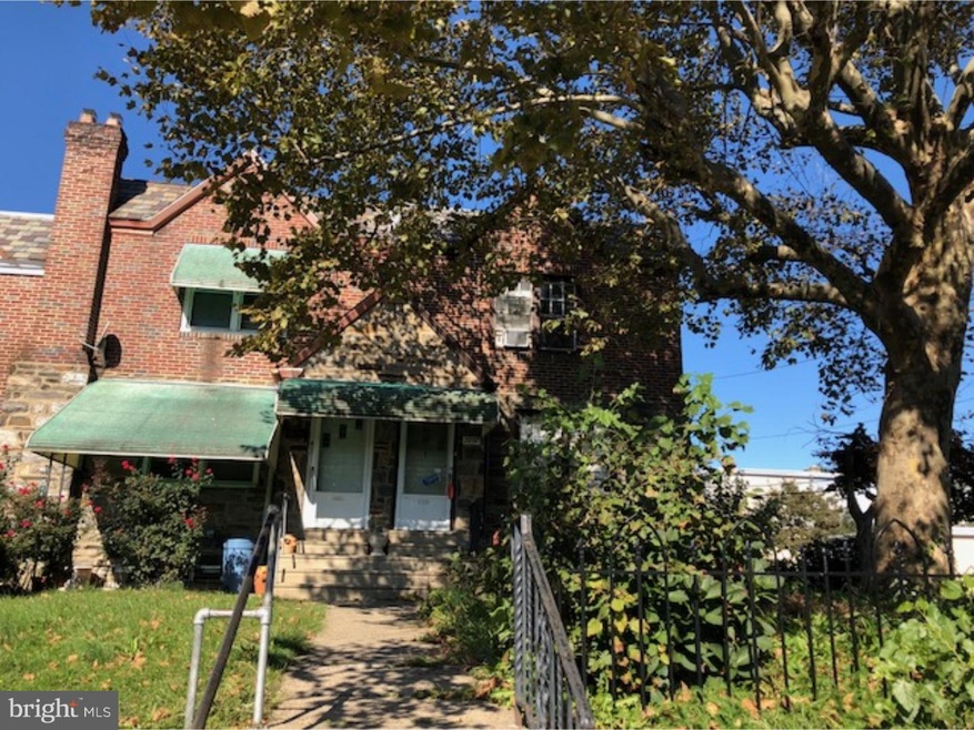 7237 Pine St, Upper Darby, PA 19082 - photo 1