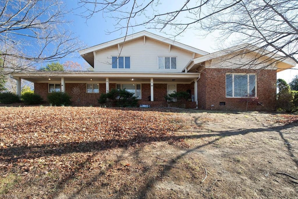 1108 Gatehouse Rd, High Point, NC 27262 - photo 1