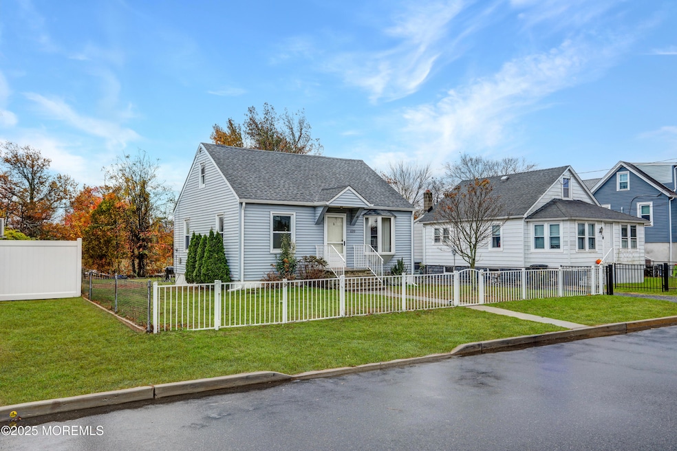 For Sale $455,000 • Co-Listing Agent