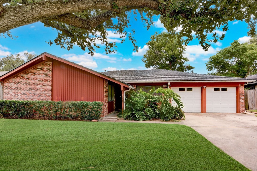 Awesome Curb Appeal!