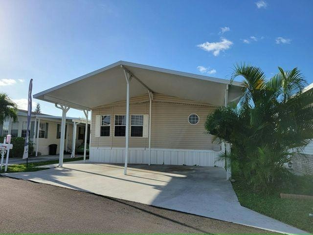 44 S 4 Seasons Rd unit 44, Palm Beach Gardens, FL 33410 - photo 1