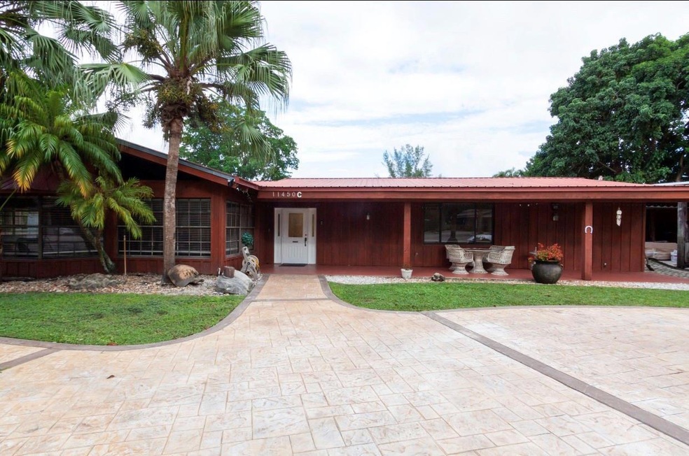 11450 SW 17th St, Davie, FL 33325 - photo 1